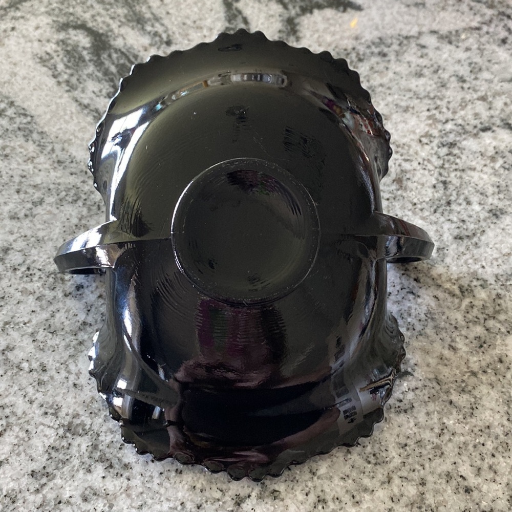 Vintage McKee Black Amethyst Glass “Autumn” Pattern 2 Handled Oval Bowl Dish! - Picture 6 of 7
